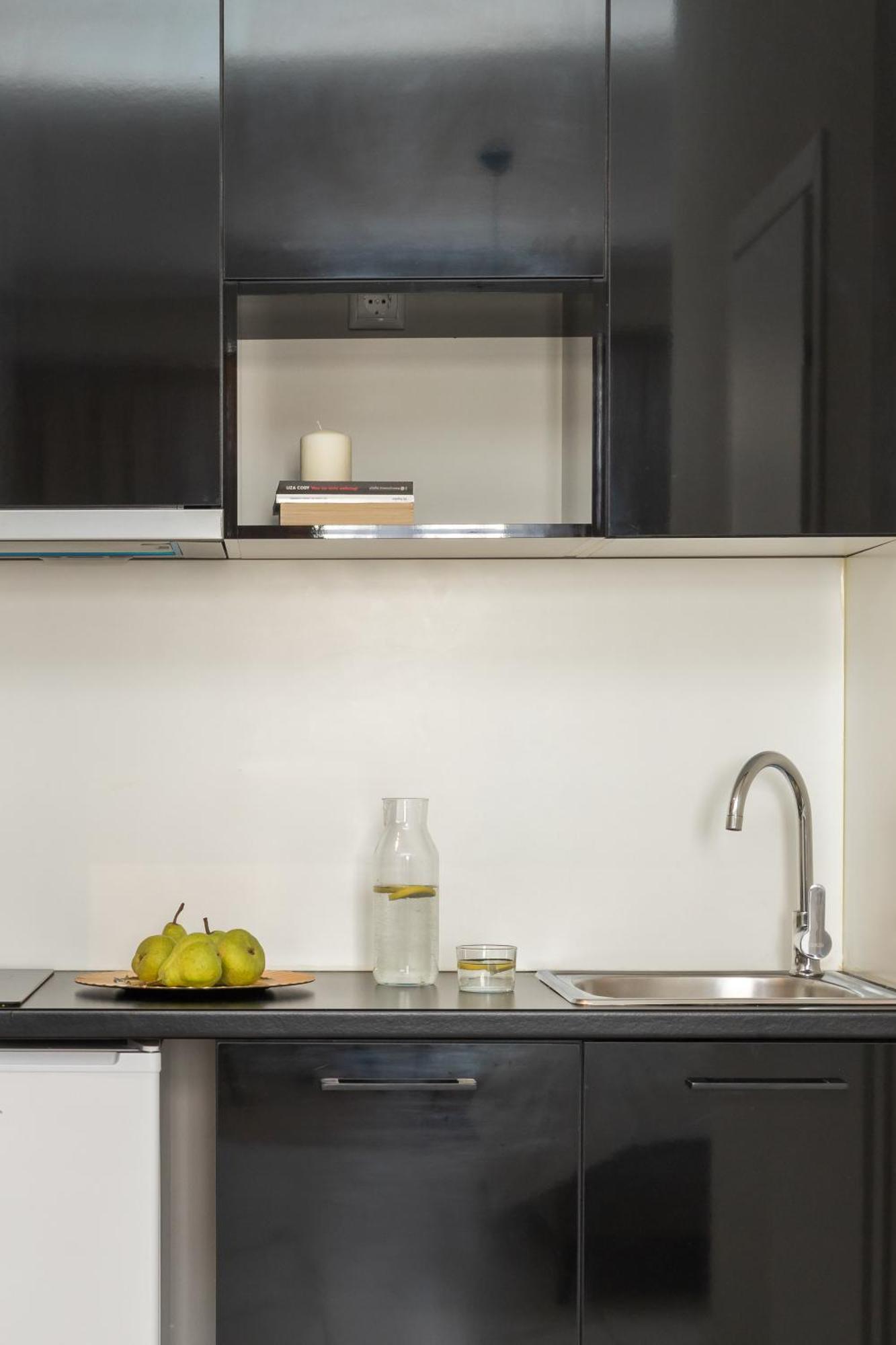 Black Onyx Comfort Suites - Timeless Design In A Heritage Building سالونيك المظهر الخارجي الصورة