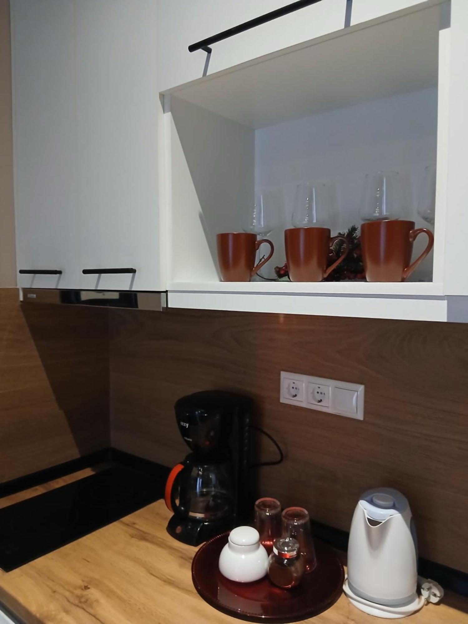 Black Onyx Comfort Suites - Timeless Design In A Heritage Building سالونيك المظهر الخارجي الصورة