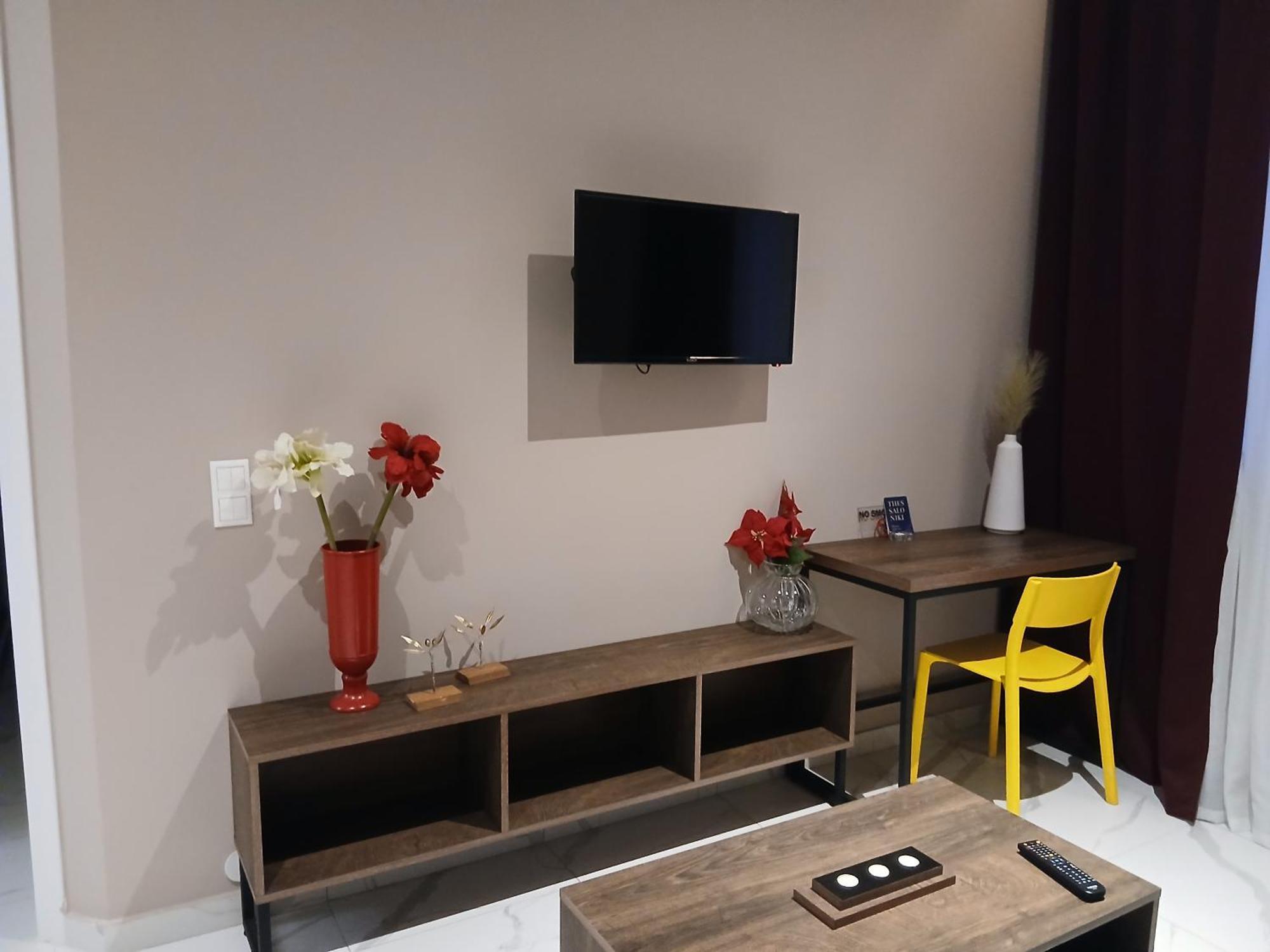 Black Onyx Comfort Suites - Timeless Design In A Heritage Building سالونيك المظهر الخارجي الصورة