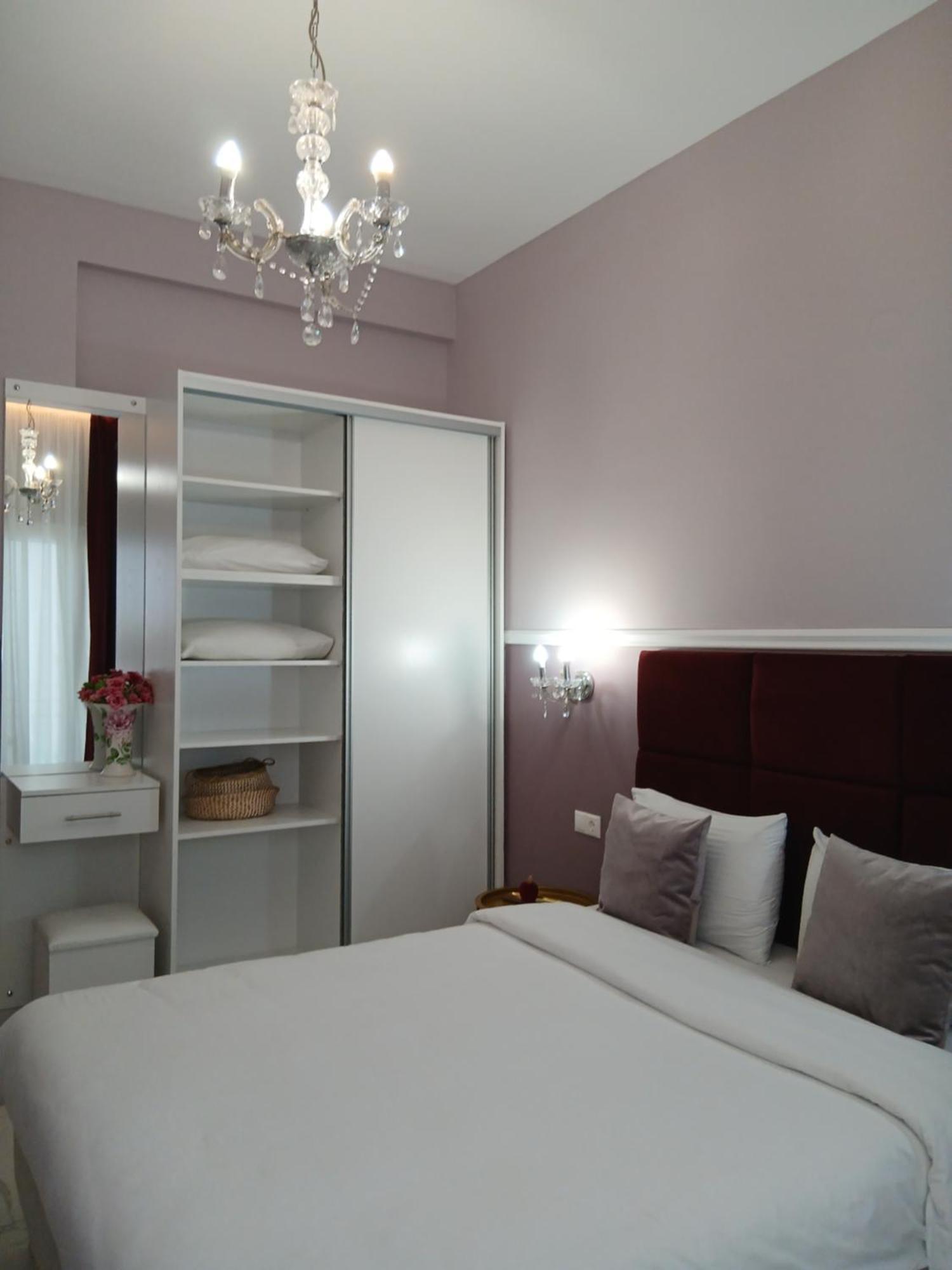 Black Onyx Comfort Suites - Timeless Design In A Heritage Building سالونيك المظهر الخارجي الصورة