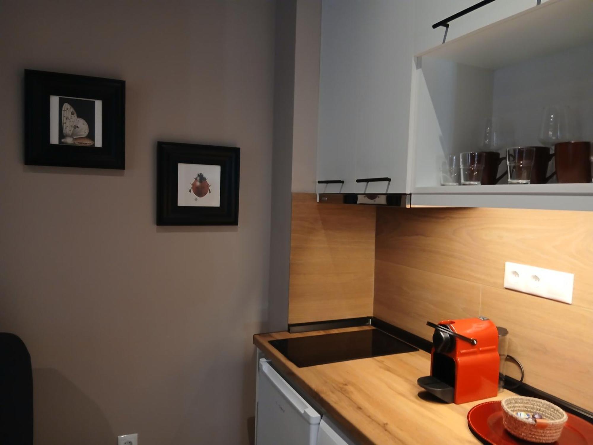 Black Onyx Comfort Suites - Timeless Design In A Heritage Building سالونيك المظهر الخارجي الصورة