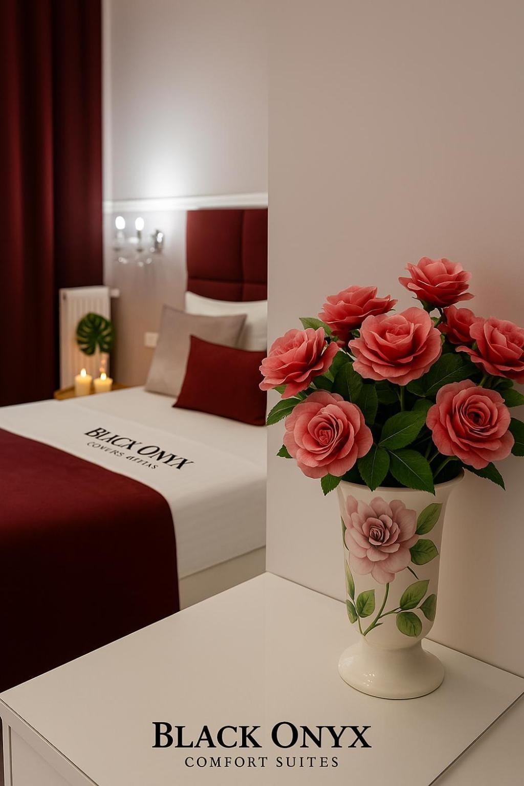 Black Onyx Comfort Suites - Timeless Design In A Heritage Building سالونيك المظهر الخارجي الصورة